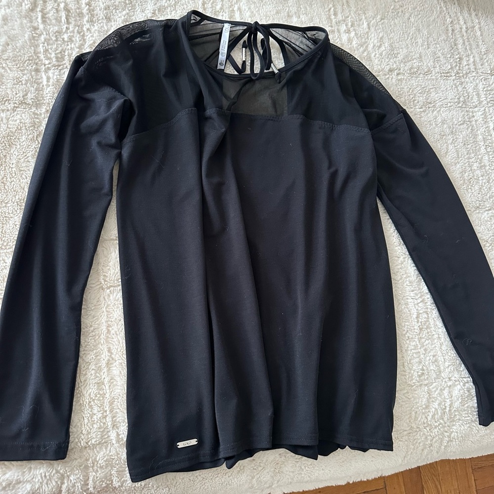 Sport Long Sleeve Lolë Women Medium Black Open Back Alo lululemon